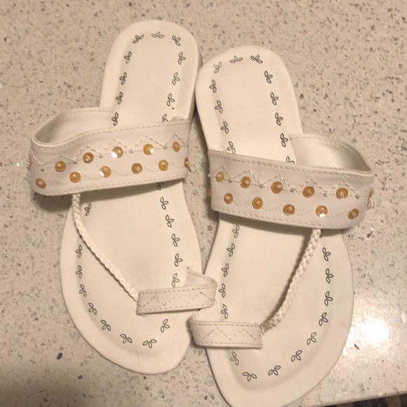White sandals - Picture 5 of 5